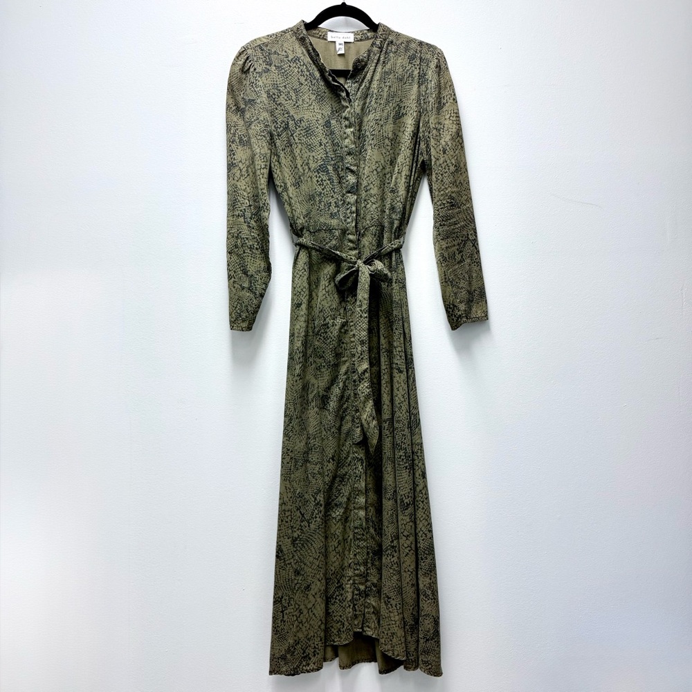 Bella Dahl Long Sleeve Button Up Snakeskin Maxi Dress, Green | Size Medium